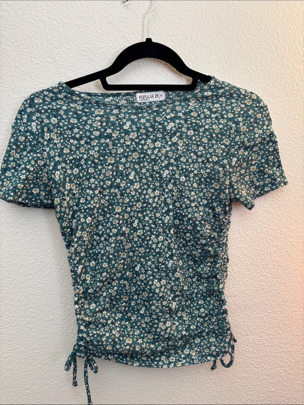Popular 21 Green Floral Side-Drawstring Short Sleeve Tee